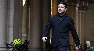 Zelenskiy: "ABD'nin yardımıyla Ukrayna'da 3 ay içinde seçim düzenlenebilir"