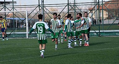 Zirvede Şekerspor damgası