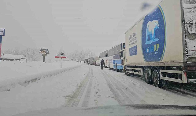 Zonguldak-Ankara yolunda trafik kilitlendi