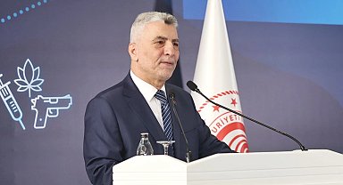 1 yılda 12 milyon araç gümrüklerden geçti