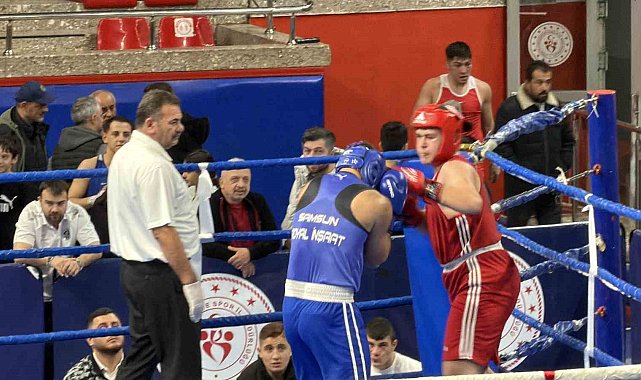 160 boksör ringe çıktı, Buse Naz Çakıroğlu sporculara destek verdi