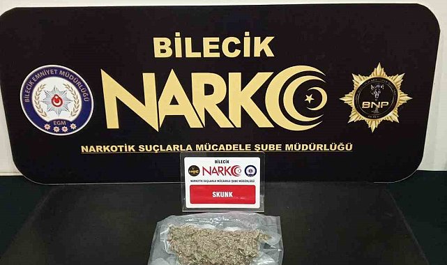 220 gram uyuşturucu maddeyi çadırın içine saklamışlar