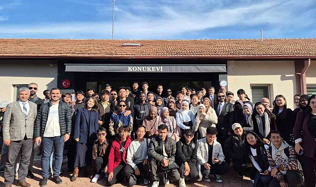 23 farklı ülkeden 111 öğrenci Türkçe eğitimi alıyor