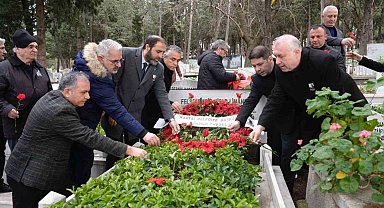 'Hakikatin nefesi' Neyzen Tevfik, Kartal'da dualarla anıldı