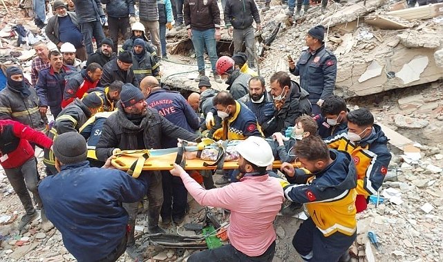 51 kişiye mezar olan Furkan Apartmanı davası ertelendi