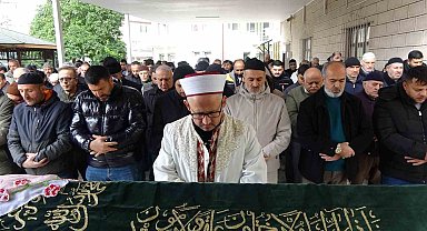 6.5 aydır teşhis konulamayan genç kızın ailesi cenazesini aldı