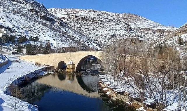 847 yıllık Haburman Köprüsü, ilk günkü ihtişamı ile ayakta