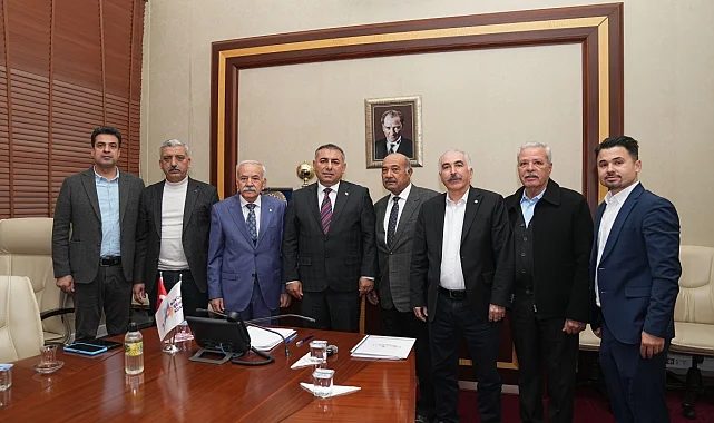 Adana'da ilk kez toplu taşıma esnafına promosyon desteği