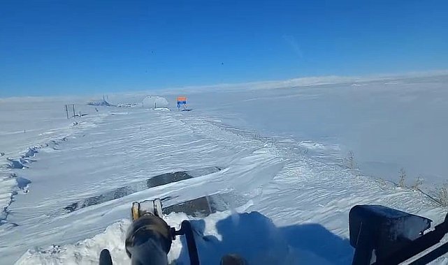 Adilcevaz-Malazgirt kara yolu ulaşıma açıldı