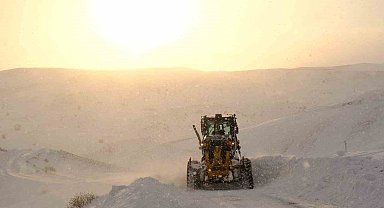 Ağrı'da kapalı köy yolları ulaşıma açılıyor