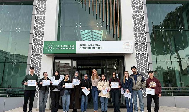 Akçakoca Gençlik Merkezi'nde diksiyon atölyesi tamamlandı