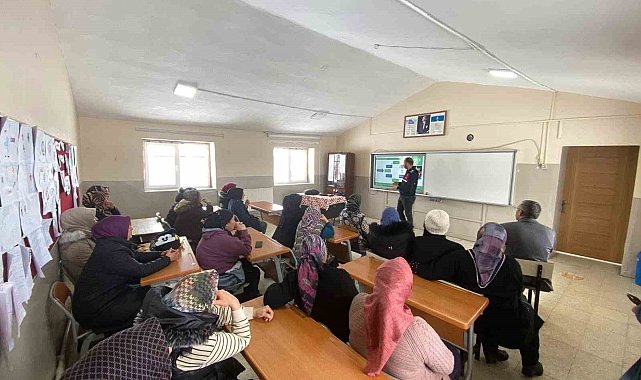 Akyaka'da annelere narkotik eğitimi