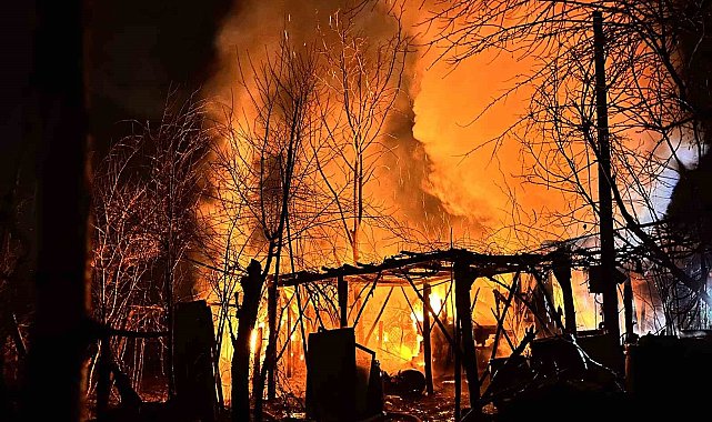 Ardiye yangını eve sıçramadan söndürüldü