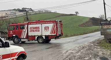 Arnavutköy'de otomobil su kanalına uçtu: Sürücü yaralı
