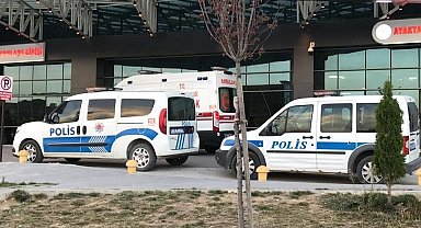 Av tüfeğini kontrol ederken yanlışlıkla kendini vurdu