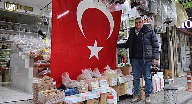 Aydınlı esnaftan '5 metrelik' bayrak tepkisi