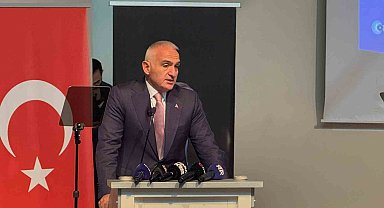 Bakan Ersoy: "Türkiye'de kültür ve turizm alanında tarihi rekorlar kırıyoruz"