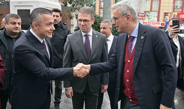 Bakan Memişoğlu'nun katıldığı toplantıda Esenyurt'taki sağlık yatırımları ele alındı