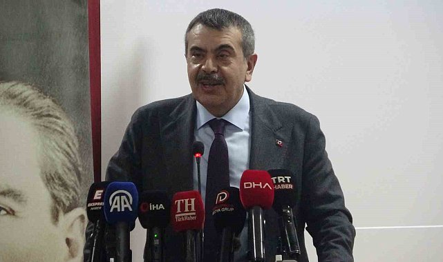 Bakan Tekin'den CHP ve İBB'ye kreş tepkisi: "CHP mensupları 'erkekseniz gelin kapatın' diye hukuk devletiyle asla bağdaşmayacak cümleler kurdular"