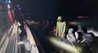 Balıkesir açıklarında 3'ü çocuk 29 göçmen yakalandı