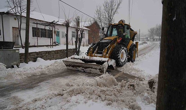 Balıkesir Büyükşehir Belediyesinden karla mücadele çalışmaları