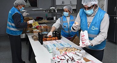 Balıkesir'de çocuklara beslenme desteği sürüyor