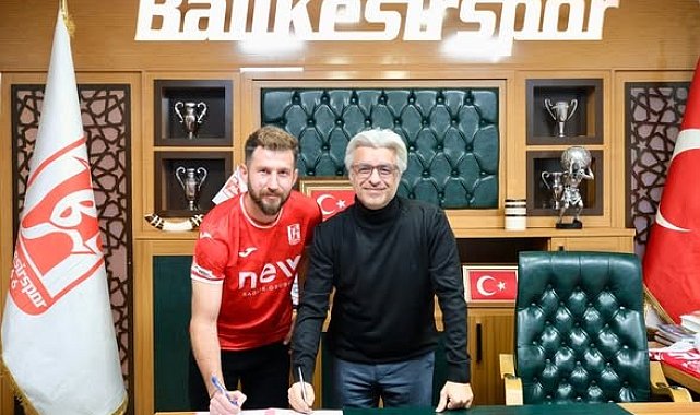 Balıkesirspor Akın Arıcan'a imza attırdı