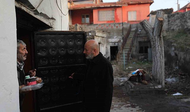 Başkan Çolakbayrakdar: "Büyüklerimizin hayır duası, bizim en büyük gücümüzdür"