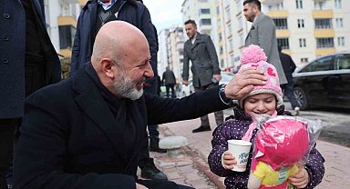 Başkan Çolakbayrakdar: "Soğuk günlerde gönülleri ısıtıyoruz"
