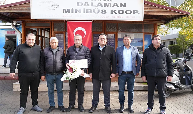 Başkan Durmuş'tan duyarlı şoföre hediye çeki
