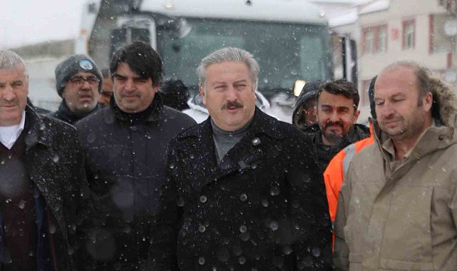 Başkan Palancıoğlu: "Karla mücadelede yoğun çalışmalarımız kesintisiz devam ediyor"