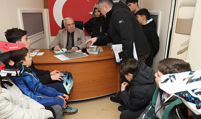 Başkan Şadi Özdemir'e Kızılcıklı'da çocuklardan kaykay park talebi