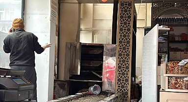 Bilecik'te bir kuruyemişçi dükkanında yangın çıktı