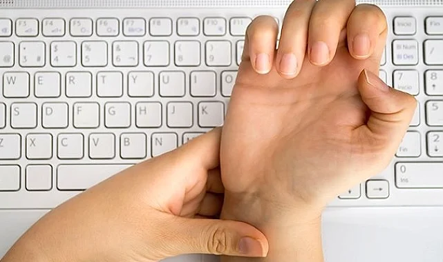 Bilgisayar başında uzun zaman geçirenler dikkat