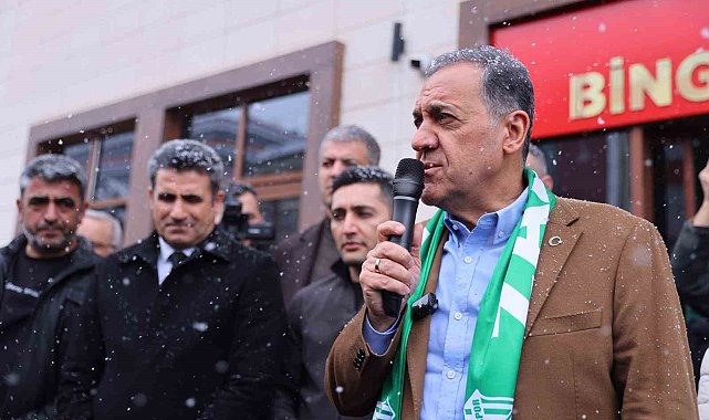 Bingöl Valisi Usta'dan duygusal veda: "Çok güzel bir şehirde valilik yaptım"