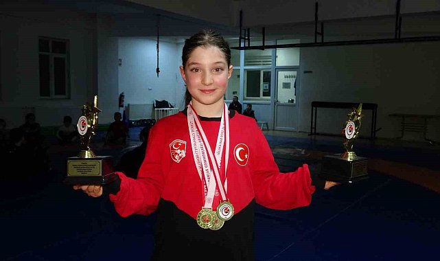 Bir yetenek taraması hayatını değiştirdi 10 yaşındaki güreşçi Asya, Türkiye şampiyonu oldu