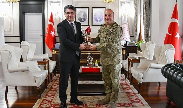 Bolu'da yeni Tugay komutanı Öztürk göreve başladı