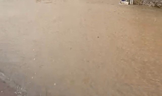 Bozcaada'da sokaklar göle döndü
