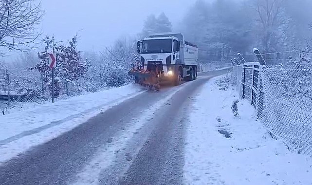 Bursa Büyükşehir'den kar mesaisi