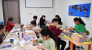 Bursa Osmangazi'de çocuklar kitaplardan ilham alıyor