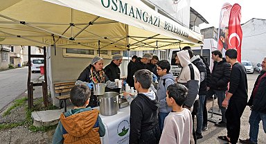 Bursa Osmangazi'de Cuma bereketi paylaşıldı