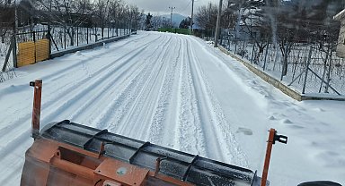 Bursa Osmangazi'nin yüksek kesimlerinde kar nöbeti