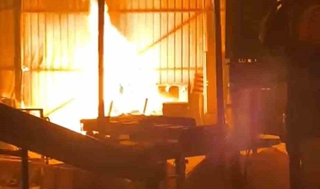 Bursa'da bir palet fabrikasında daha yangın