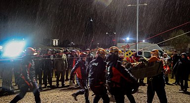 Bursa'da Gemlik merkezli deprem tatbikatı gerçeğini aratmadı