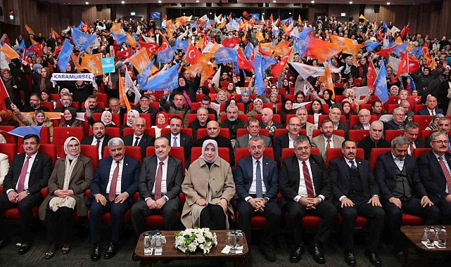 Büyükakın'dan muhalefet belediyelerine gönderme: "Belediyeler yatma yeri değildir"