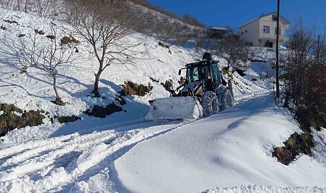 Büyükşehir ekipleri kapalı yol bırakmadı