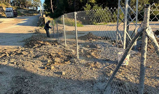 Büyükşehir'den Manavgat'ta mezarlıklarda çalışma