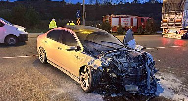 Çanakkale'de iki otomobil çarpıştı: 5 kişi yaralandı
