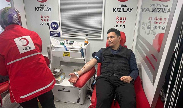 Çermik Kaymakamı Karataş, kan bağışında bulundu