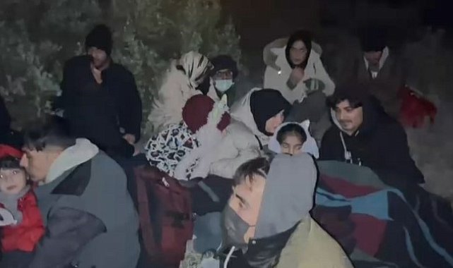 Çeşme'de 25 düzensiz göçmen yakalandı